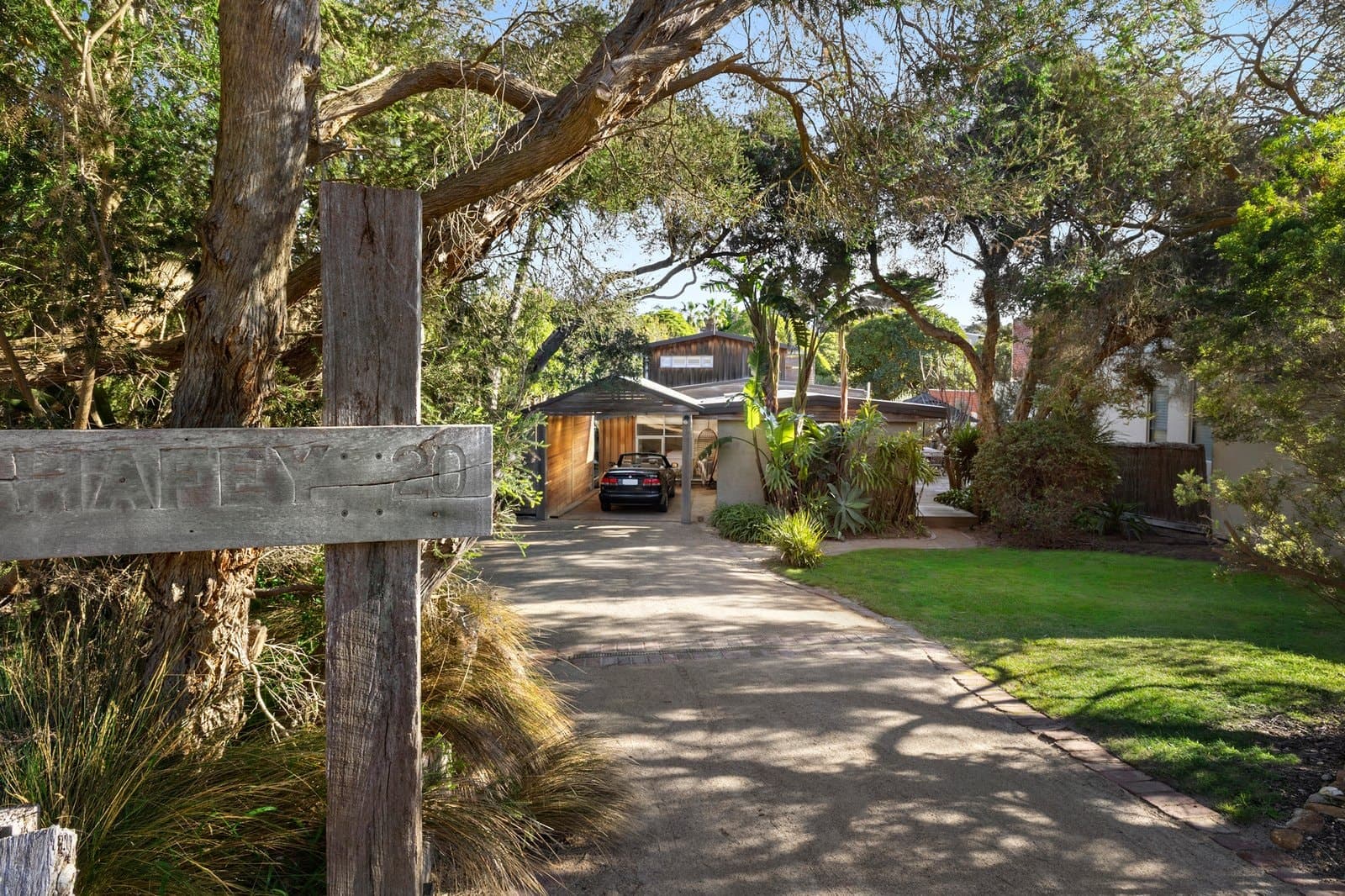 20 Lister Avenue, Sorrento - Image 1