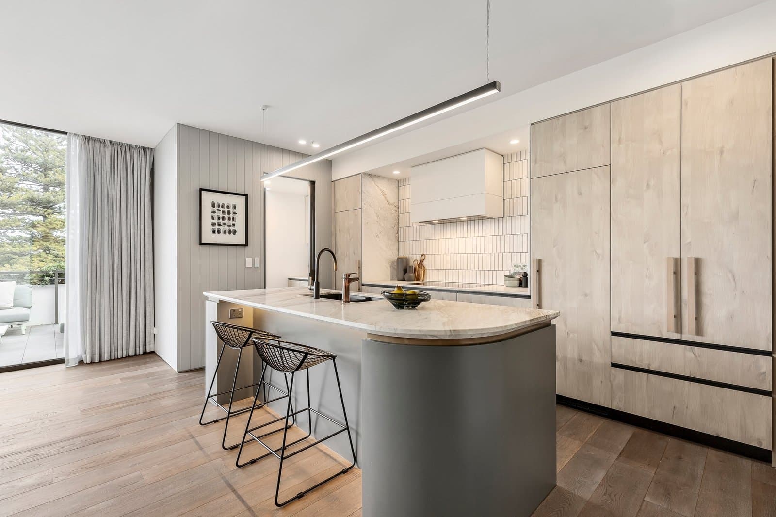 Penthouse 204 43 Crisp Street, Hampton - Thumbnail 4