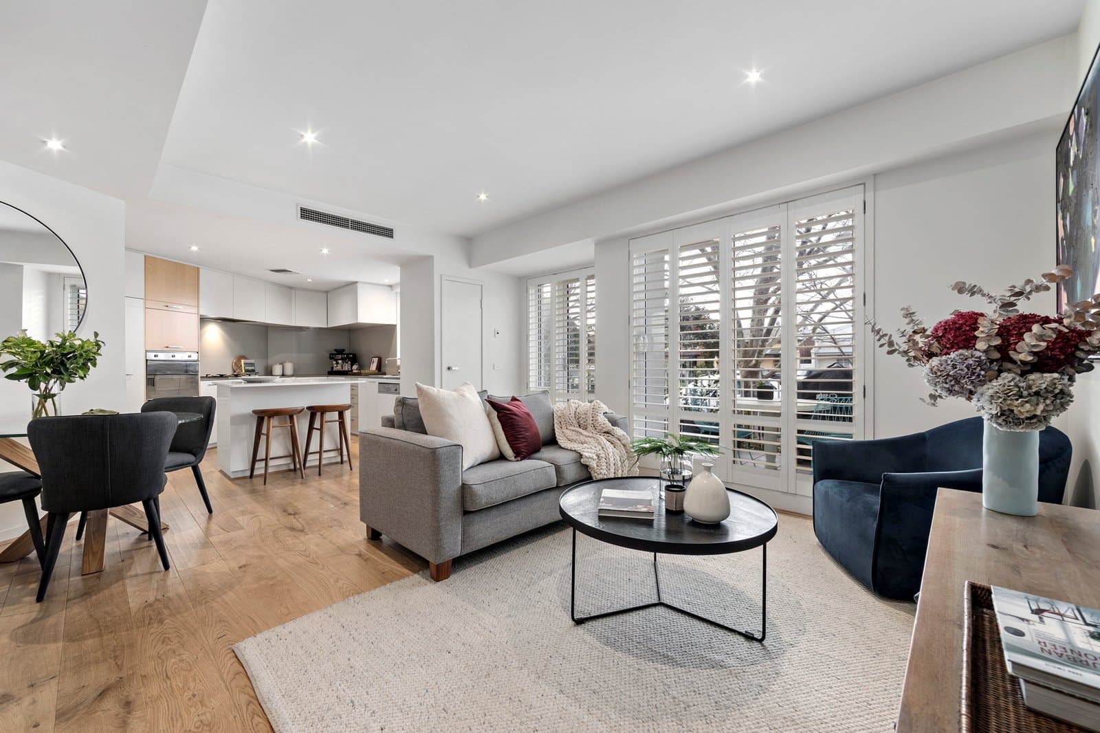 11 Liardet Street, Port Melbourne - Thumbnail 2