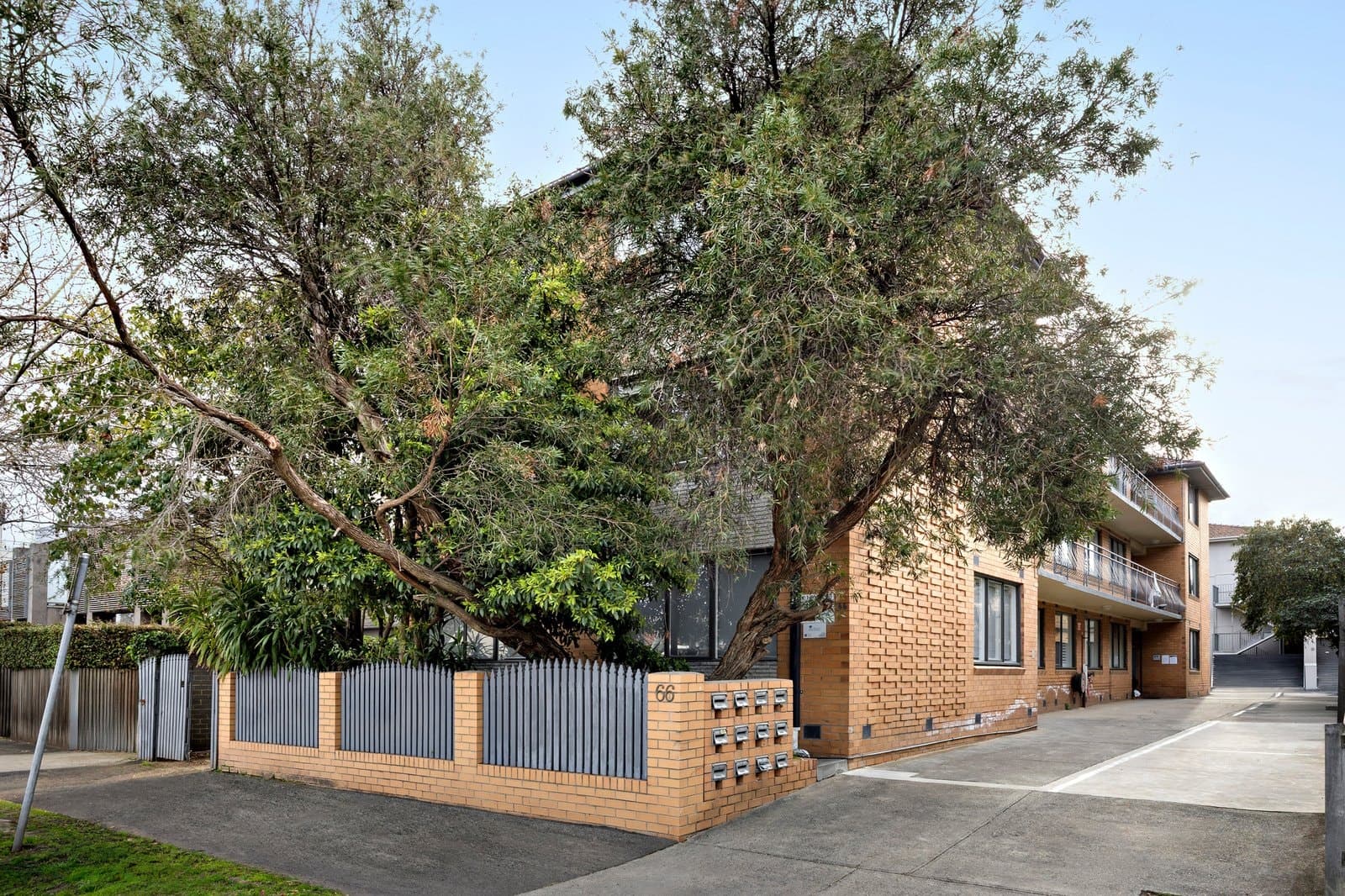 12/66 Foam Street, Elwood - Image 1