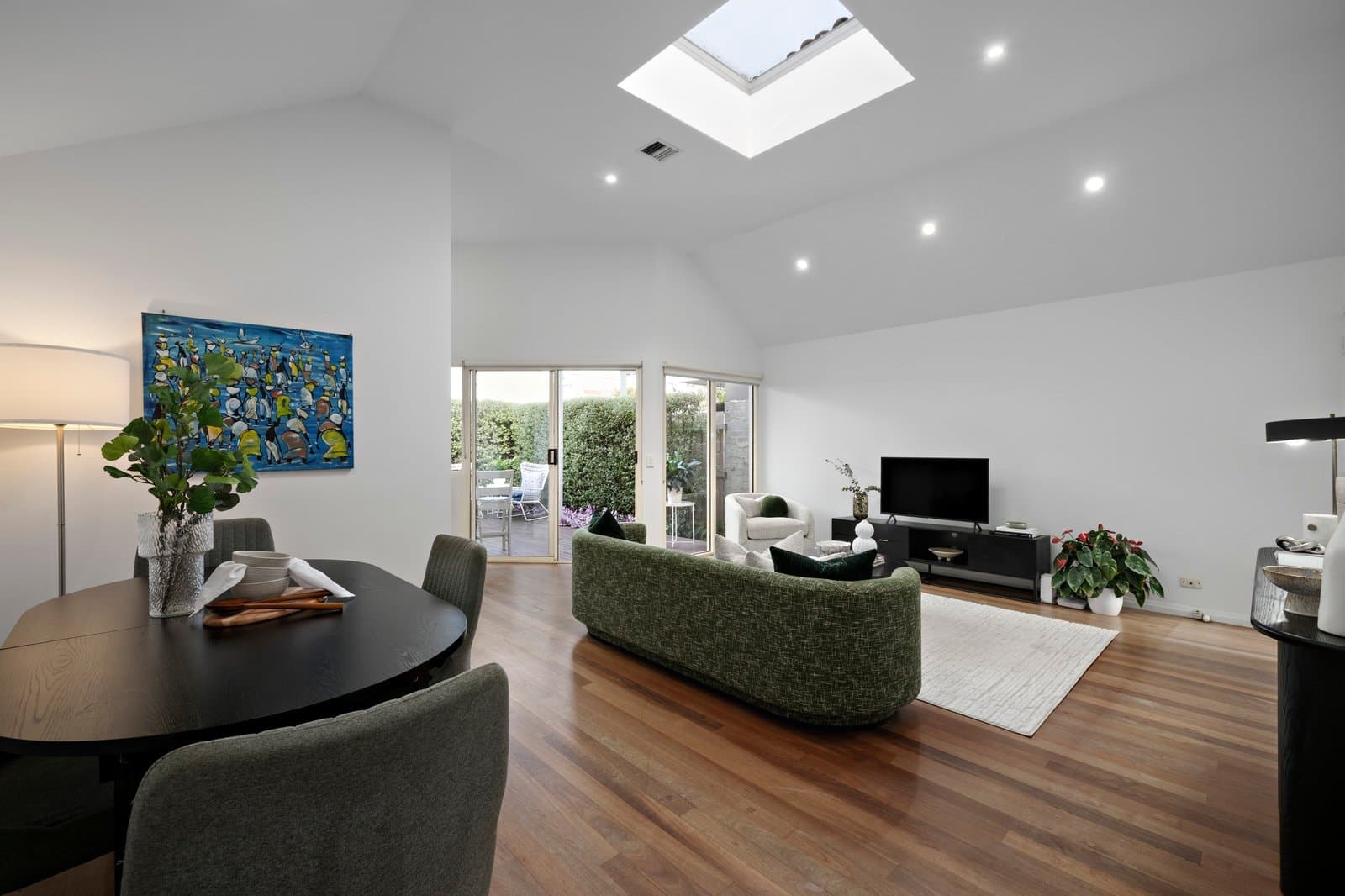 102 Albert Street, Port Melbourne - Thumbnail 3
