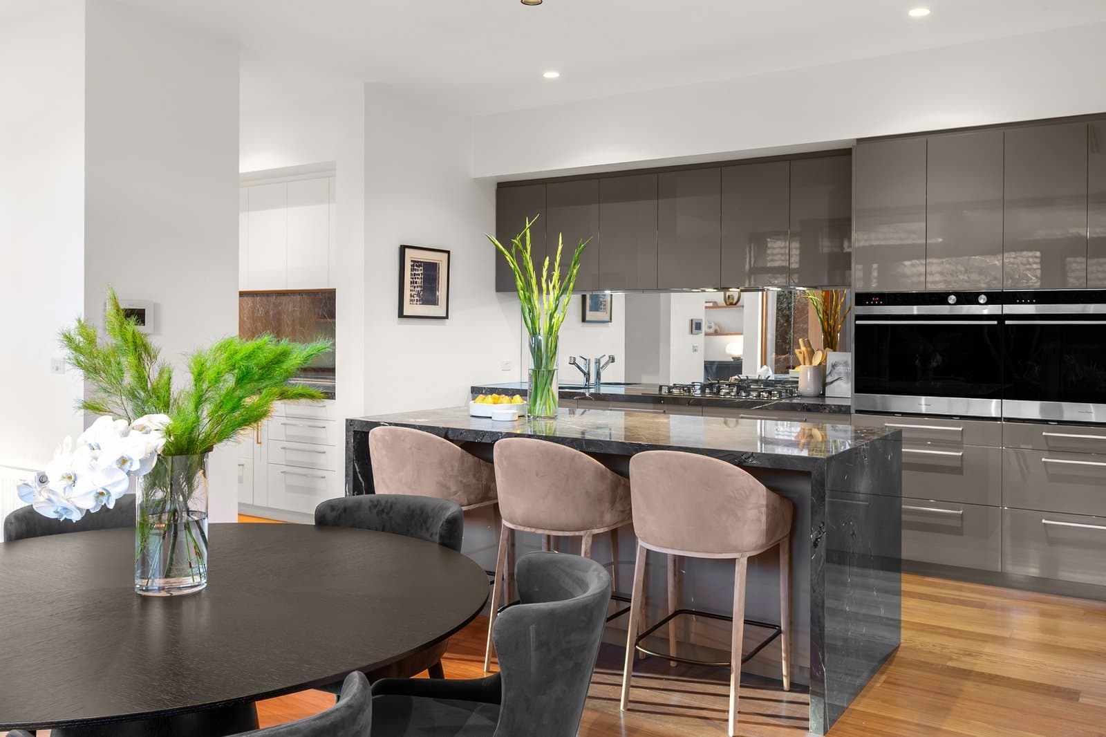 18 St Johns Avenue, Mont Albert - Thumbnail 4