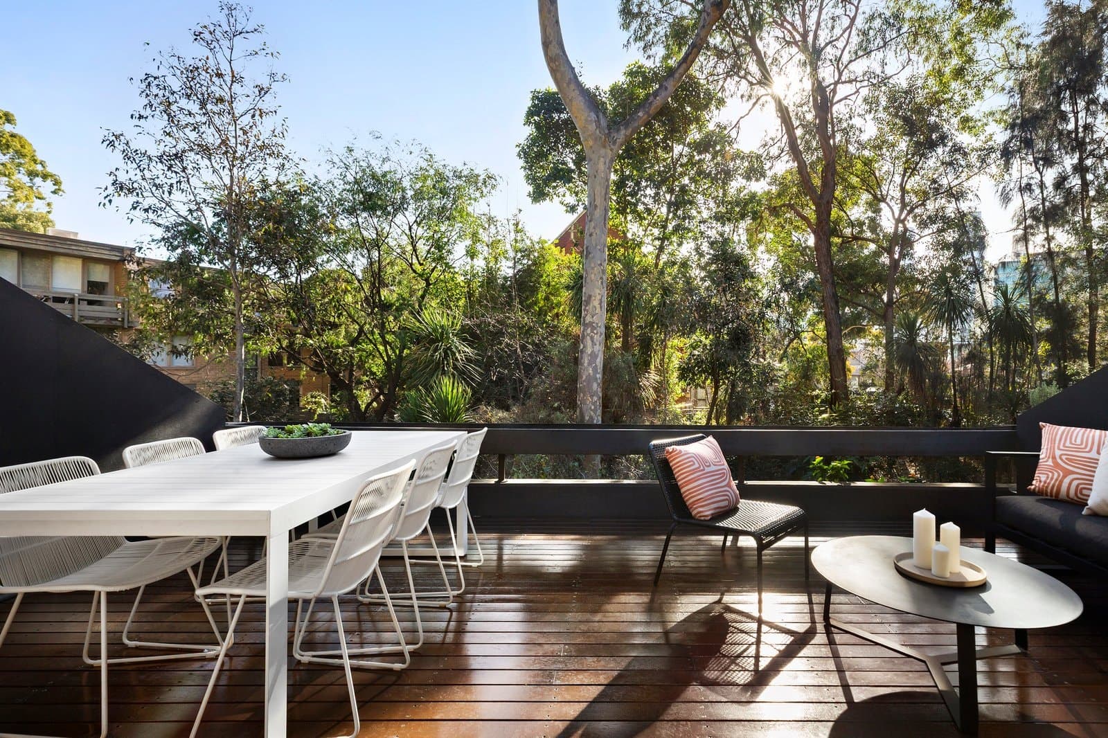 14A Napier Street, South Melbourne - Thumbnail 2