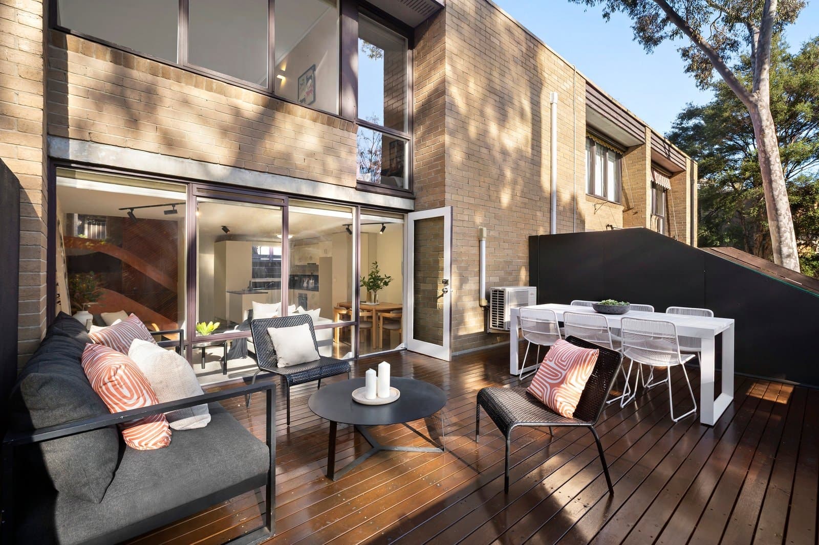14A Napier Street, South Melbourne - Thumbnail 3