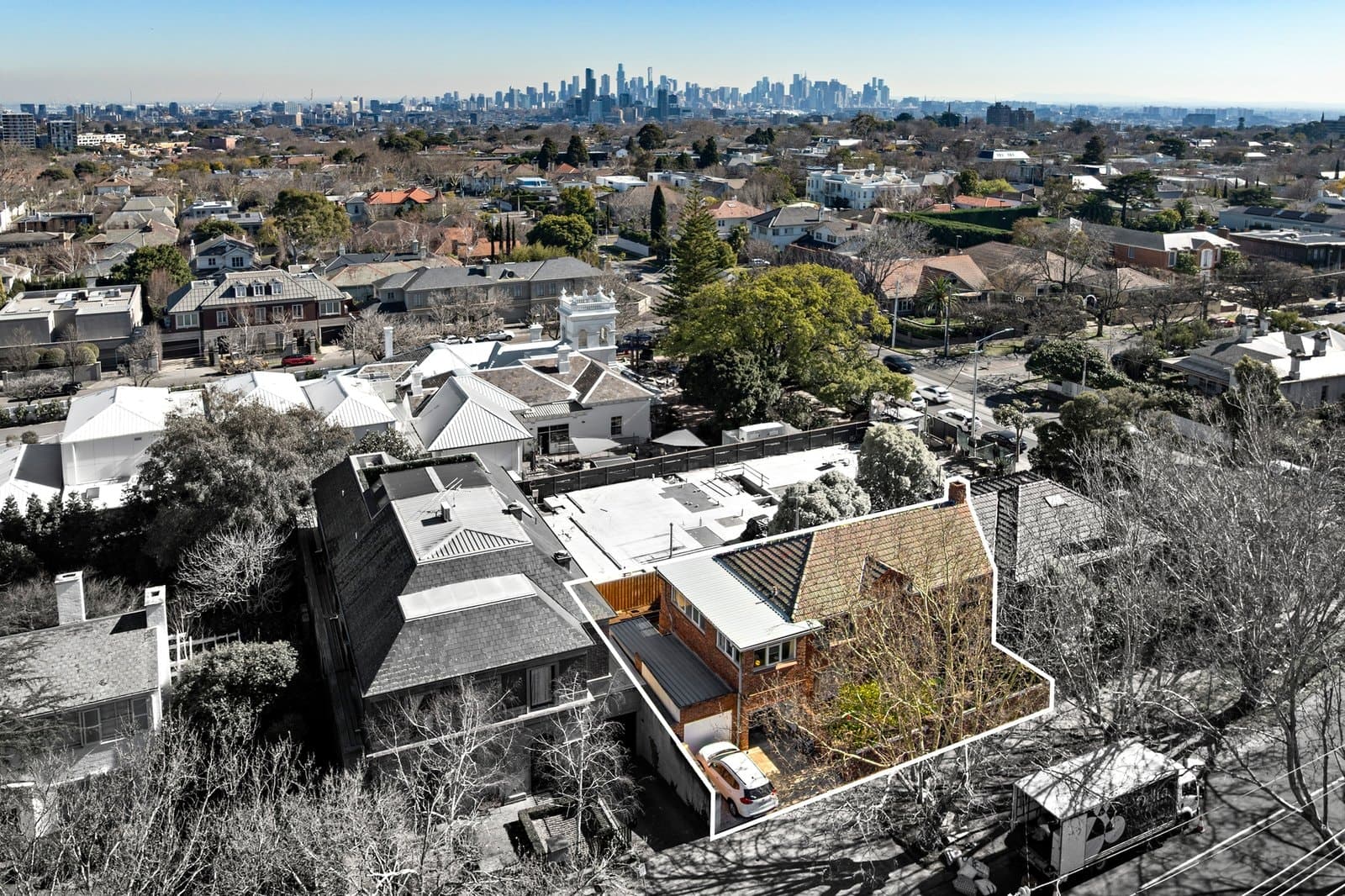 71 Huntingtower Road, Armadale - Thumbnail 2