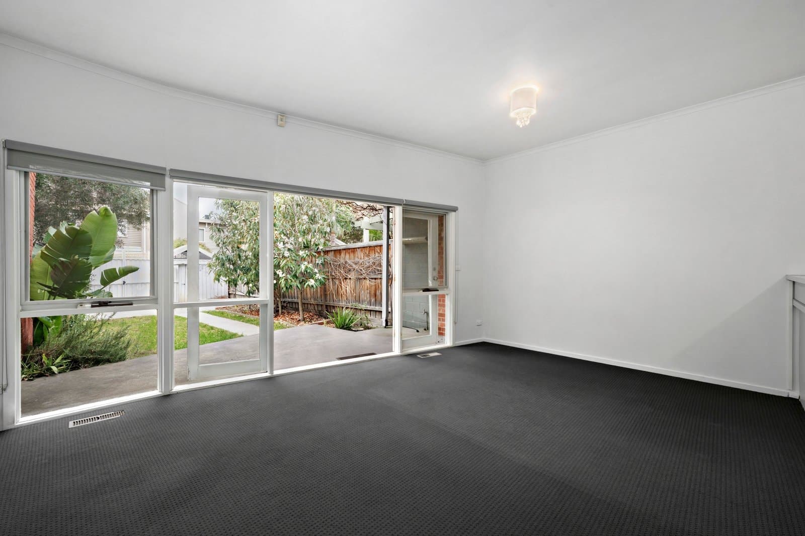 78 Spring Street East, Port Melbourne - Thumbnail 3