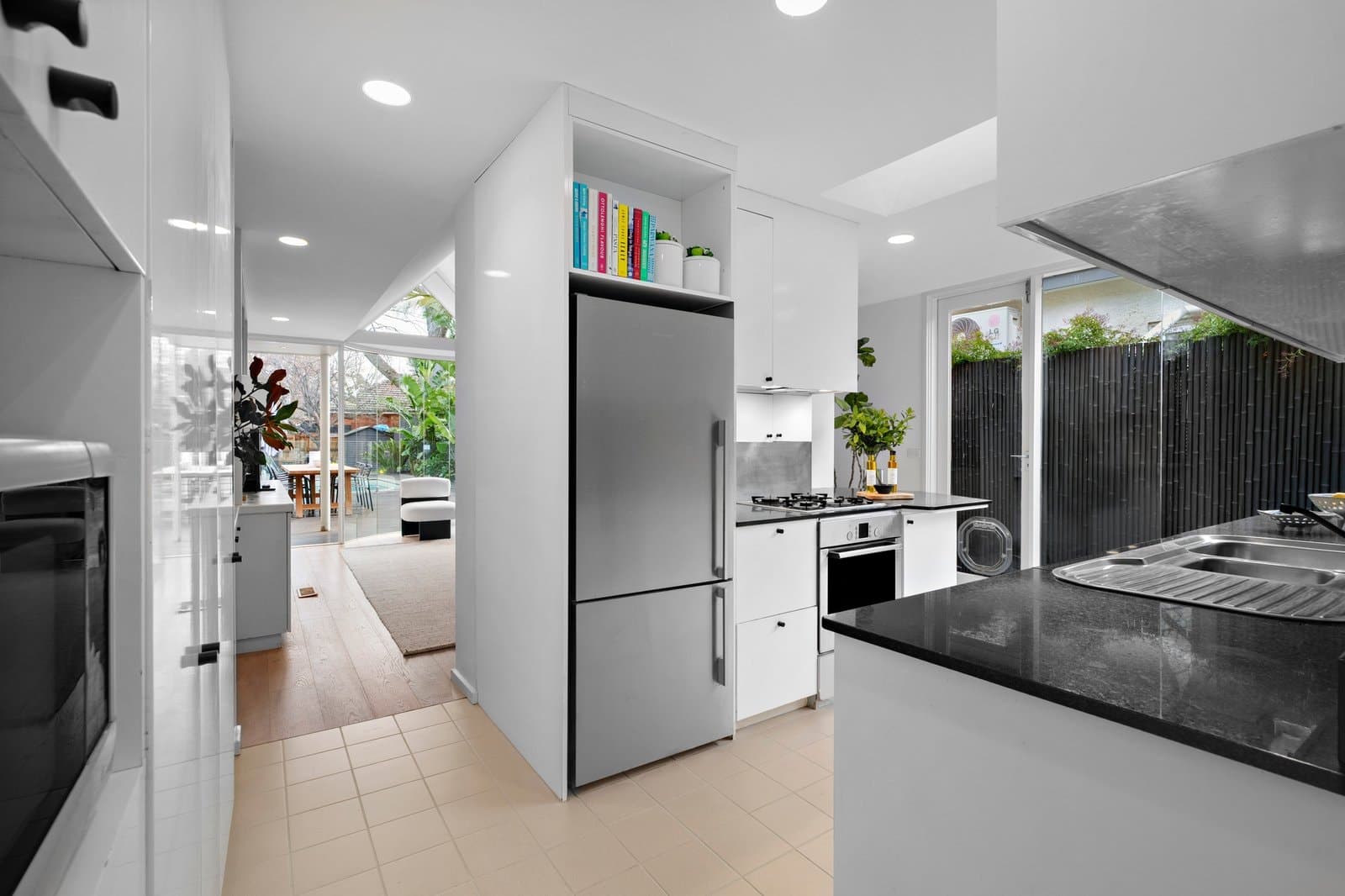 6 Knight Street, Elwood - Thumbnail 4