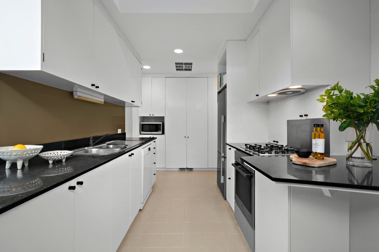 6 Knight Street, Elwood - Thumbnail 5