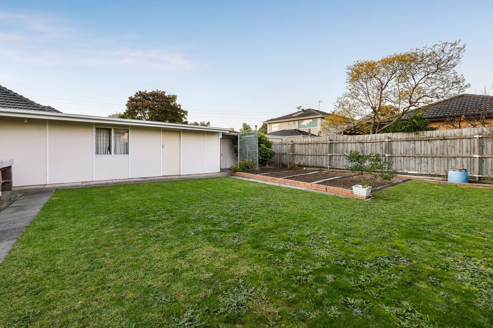 8 Gabriel Avenue, Malvern East - Thumbnail 2