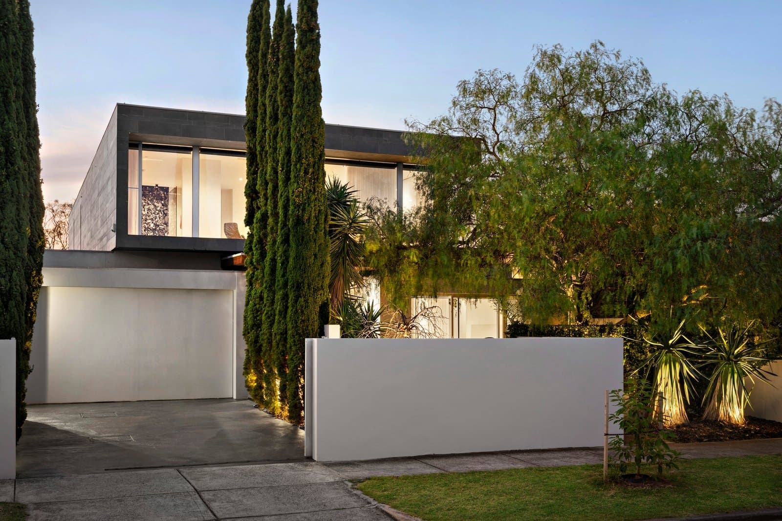 12 Kyarra Street, Hampton - Thumbnail 2
