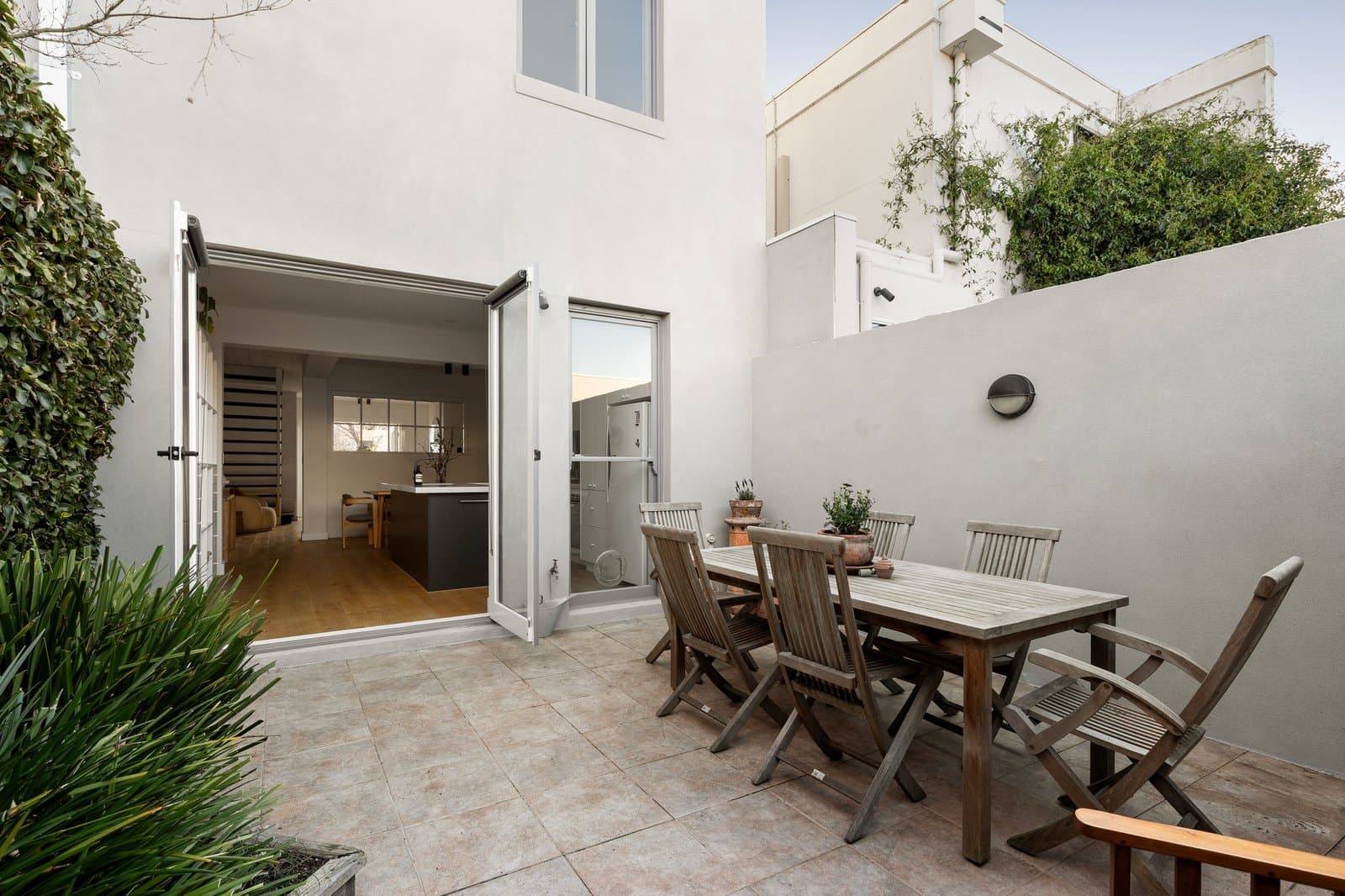 7 Merton Street, South Melbourne - Thumbnail 8