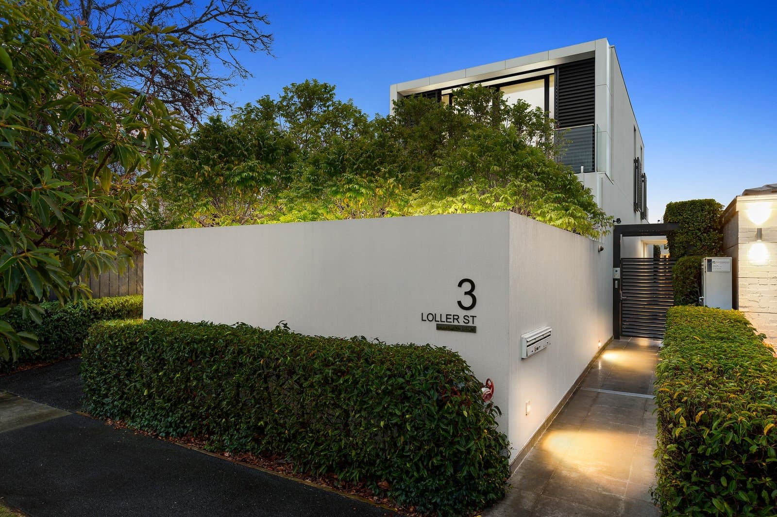 2/3 Loller Street, Brighton - Image 1
