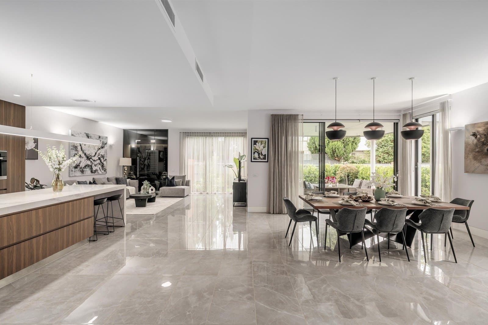 73 Harcourt Street, Hawthorn East - Thumbnail 2