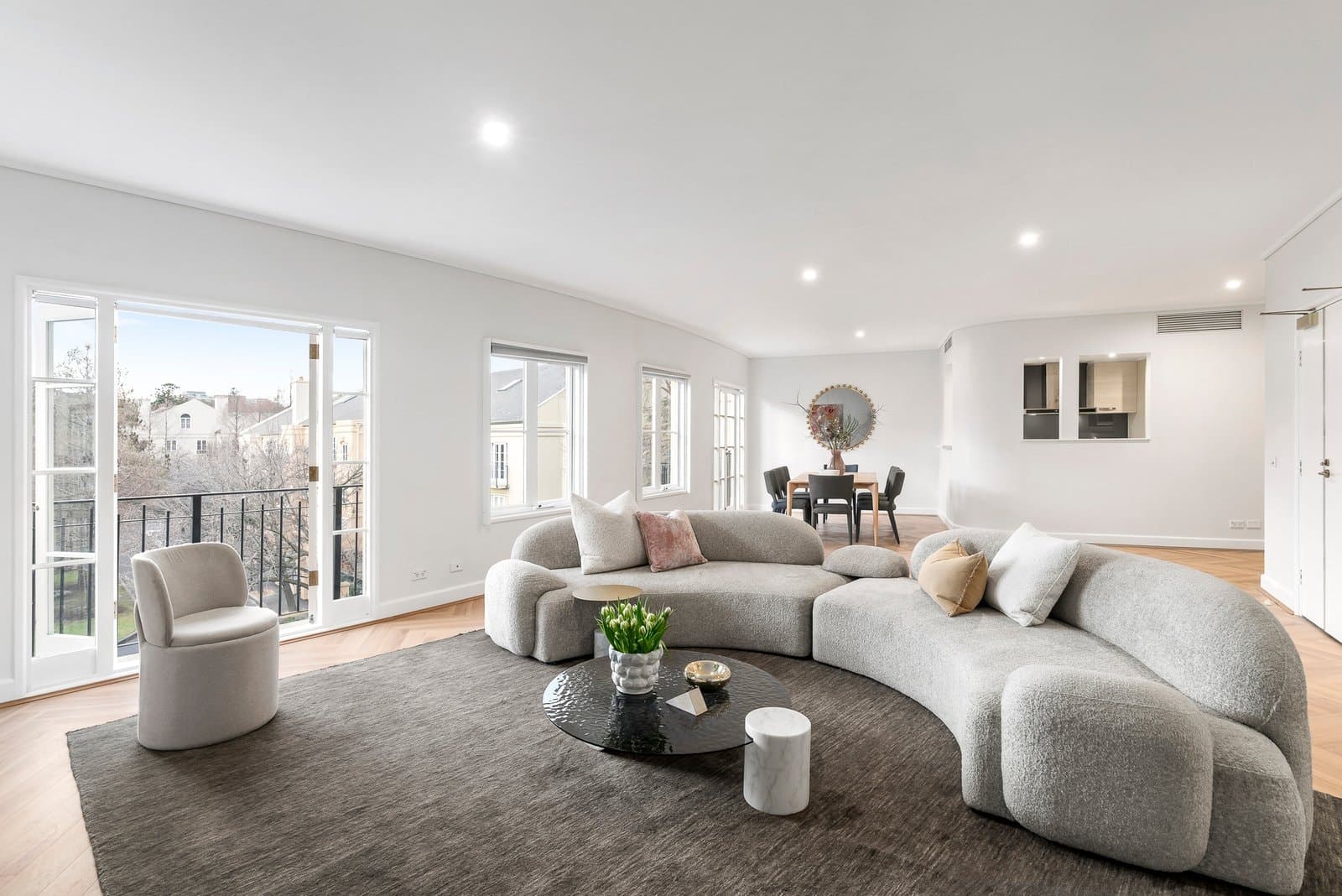 29/2 Wellington Crescent, East Melbourne - Thumbnail 3