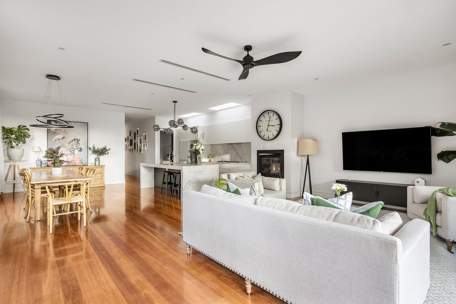 14 Peate Avenue, Glen Iris - Thumbnail 2