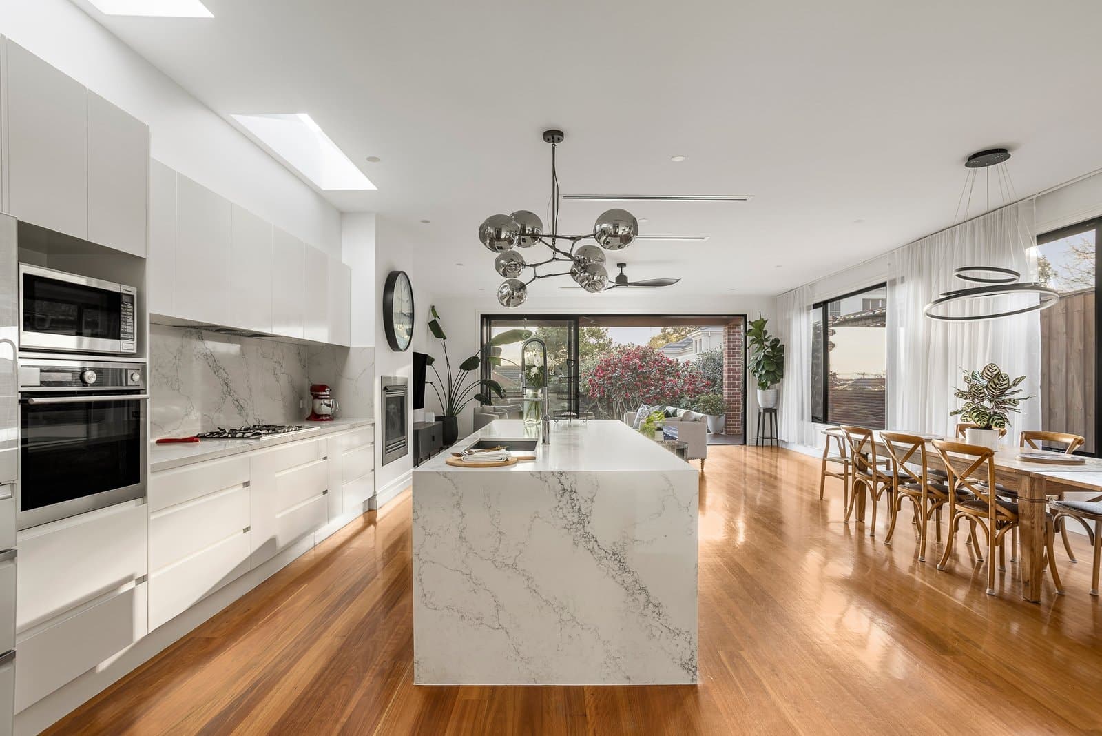 14 Peate Avenue, Glen Iris - Thumbnail 4
