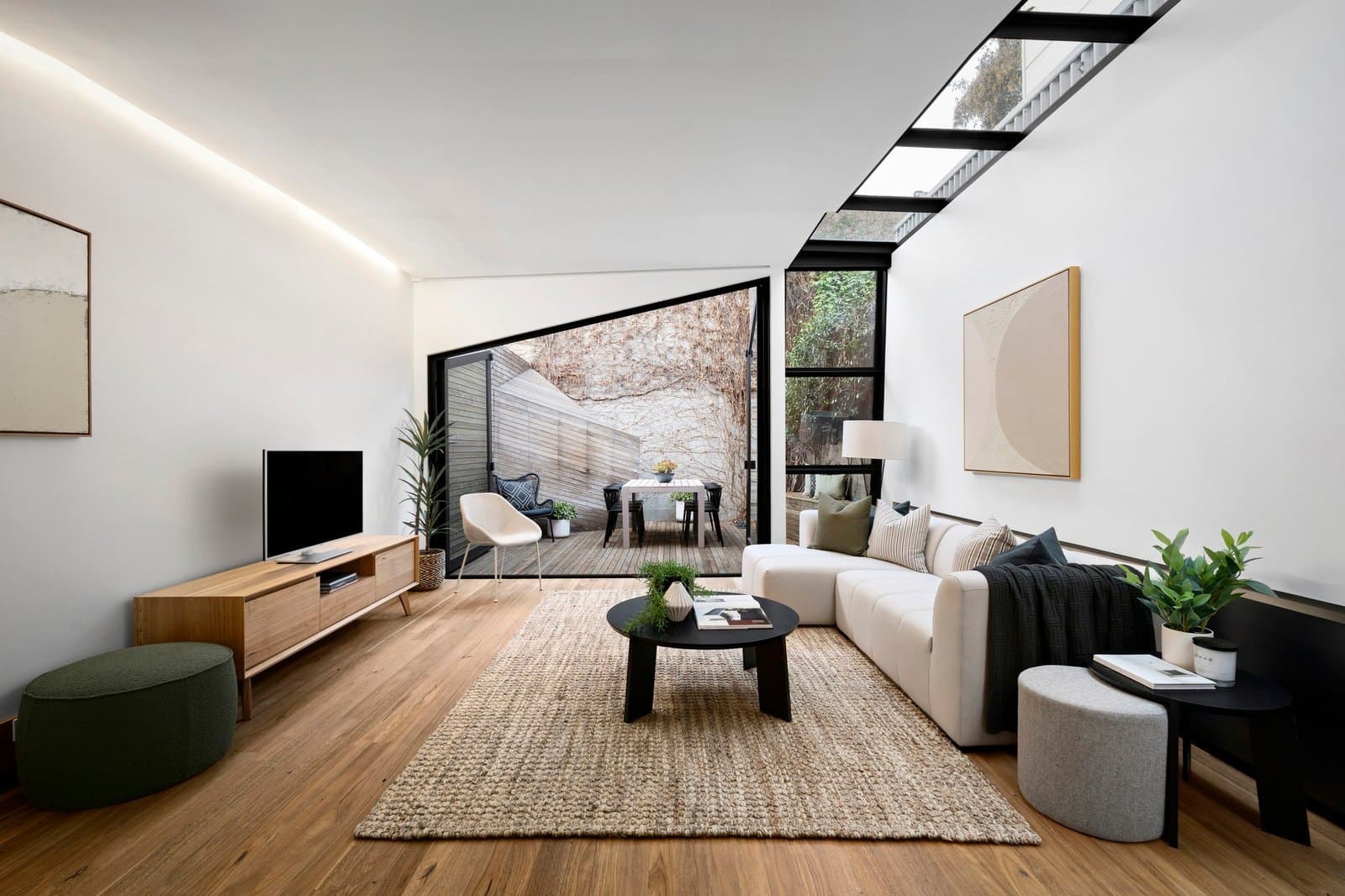 7 Law Street, South Melbourne - Thumbnail 2
