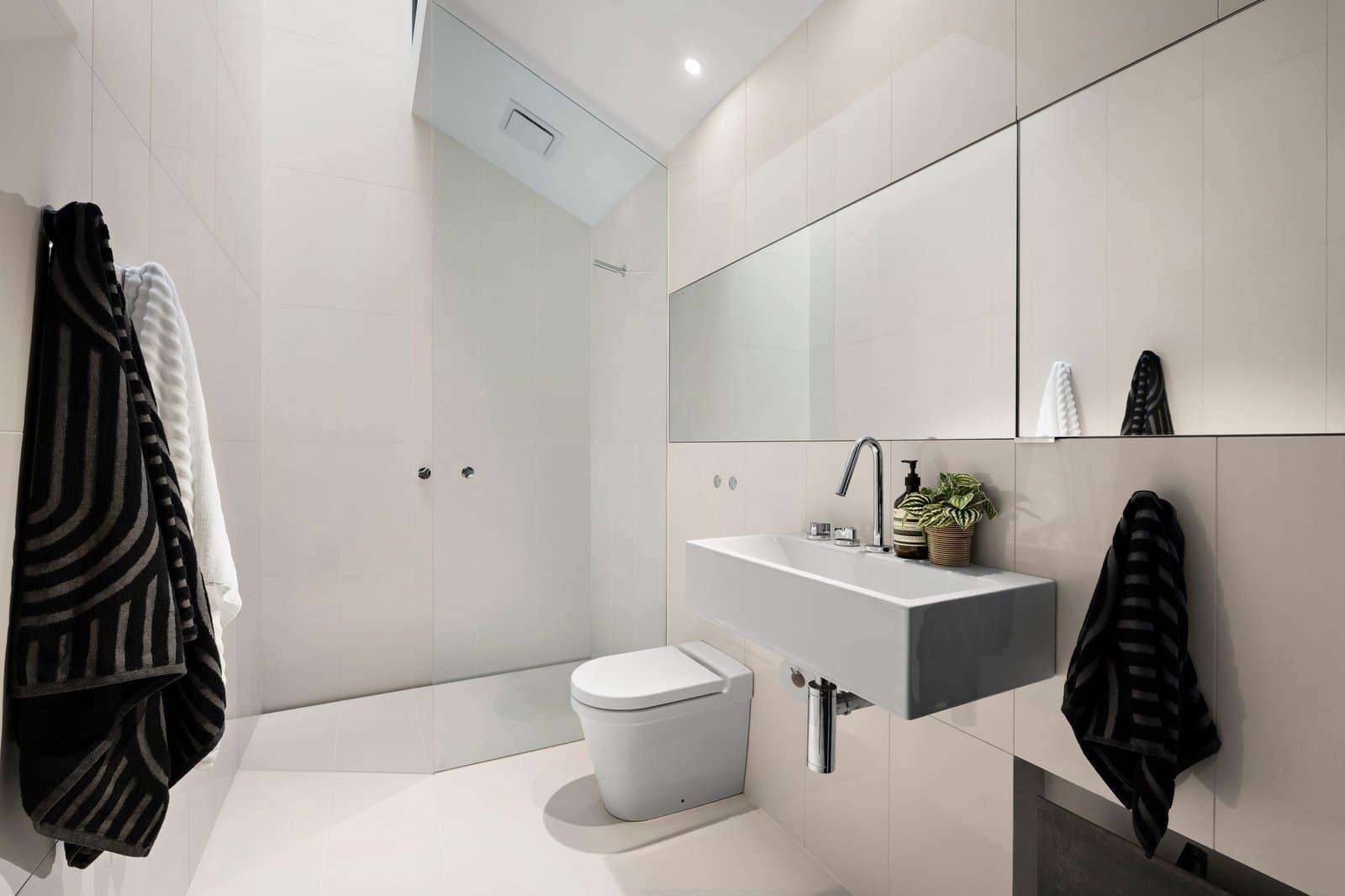 7 Law Street, South Melbourne - Thumbnail 8