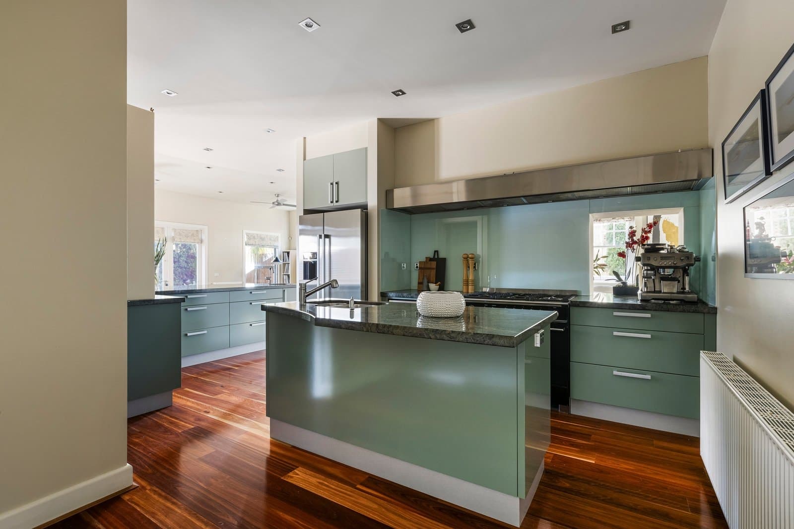 12 Holmwood Avenue, Brighton - Thumbnail 7