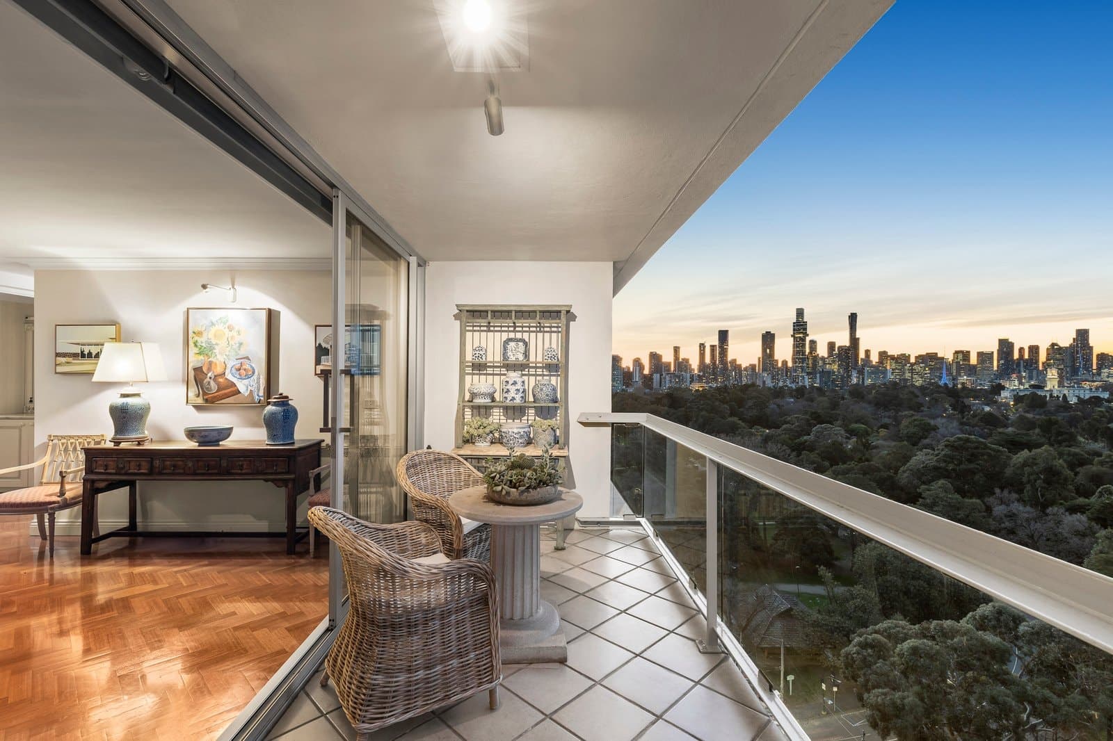 14.2 193 Domain Road, South Yarra - Thumbnail 8
