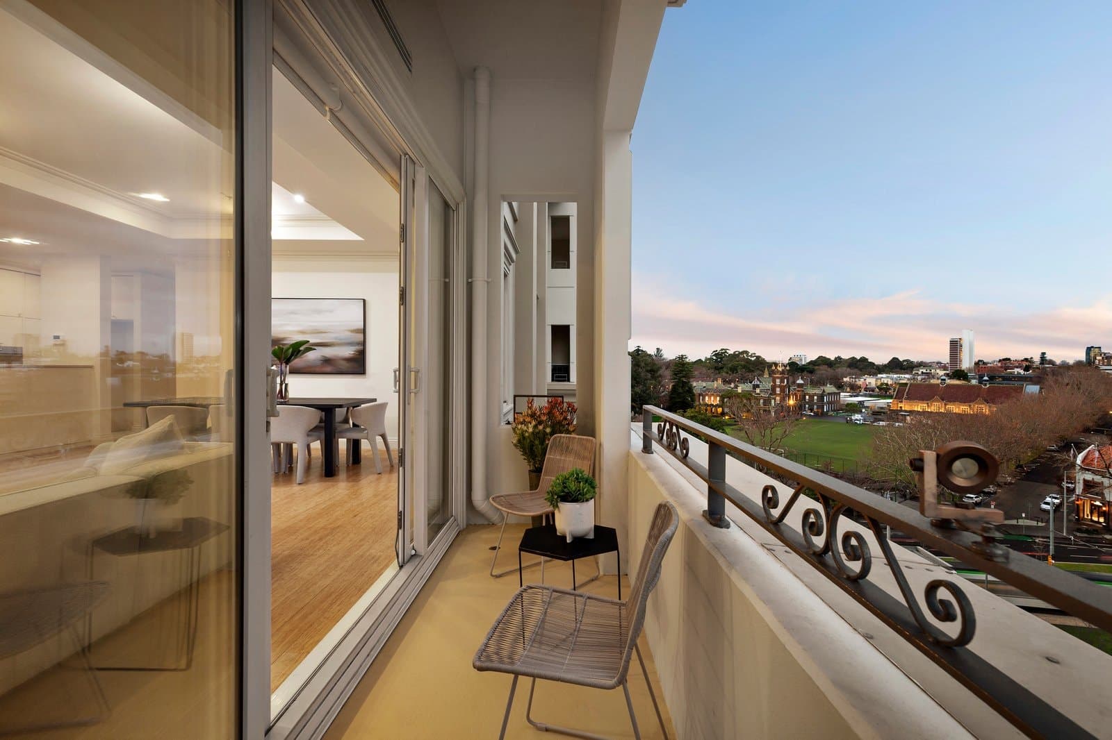 605/400 St Kilda Road, Melbourne - Thumbnail 5