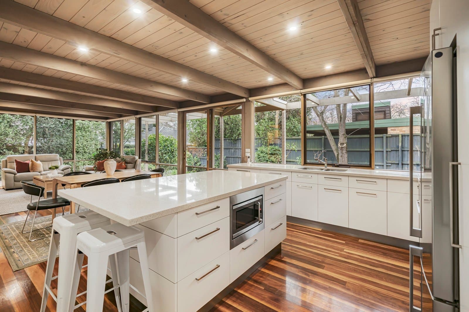 4 Loch Street, Surrey Hills - Thumbnail 5