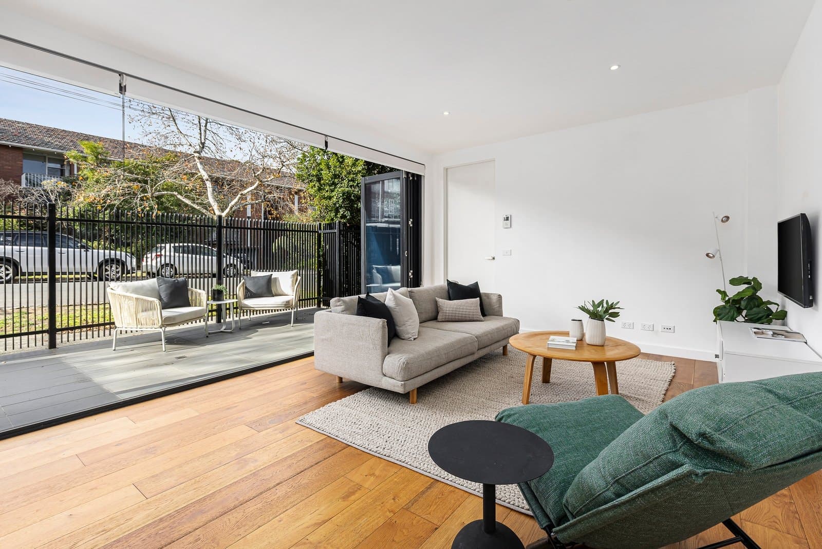 G04 594 Riversdale Road, Camberwell - Thumbnail 2