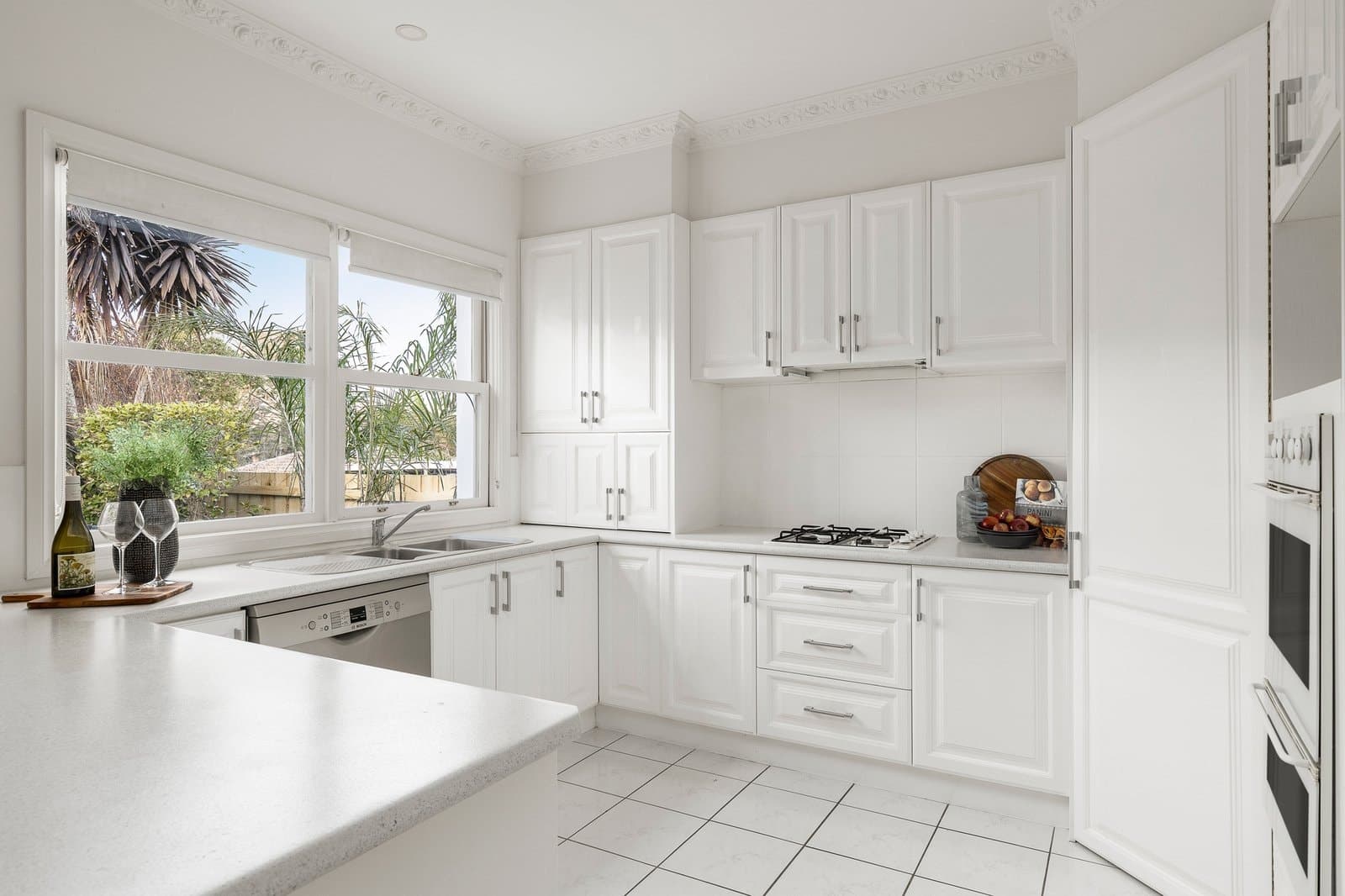 62 Hartwood Street, Kew East - Thumbnail 5