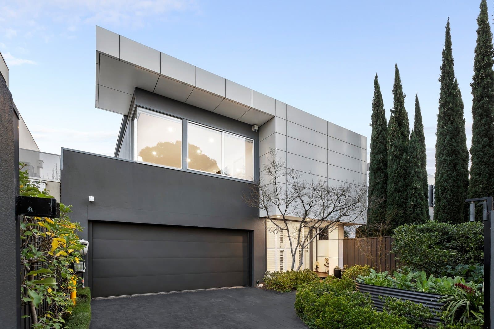 16 Silver Street, Malvern - Image 1
