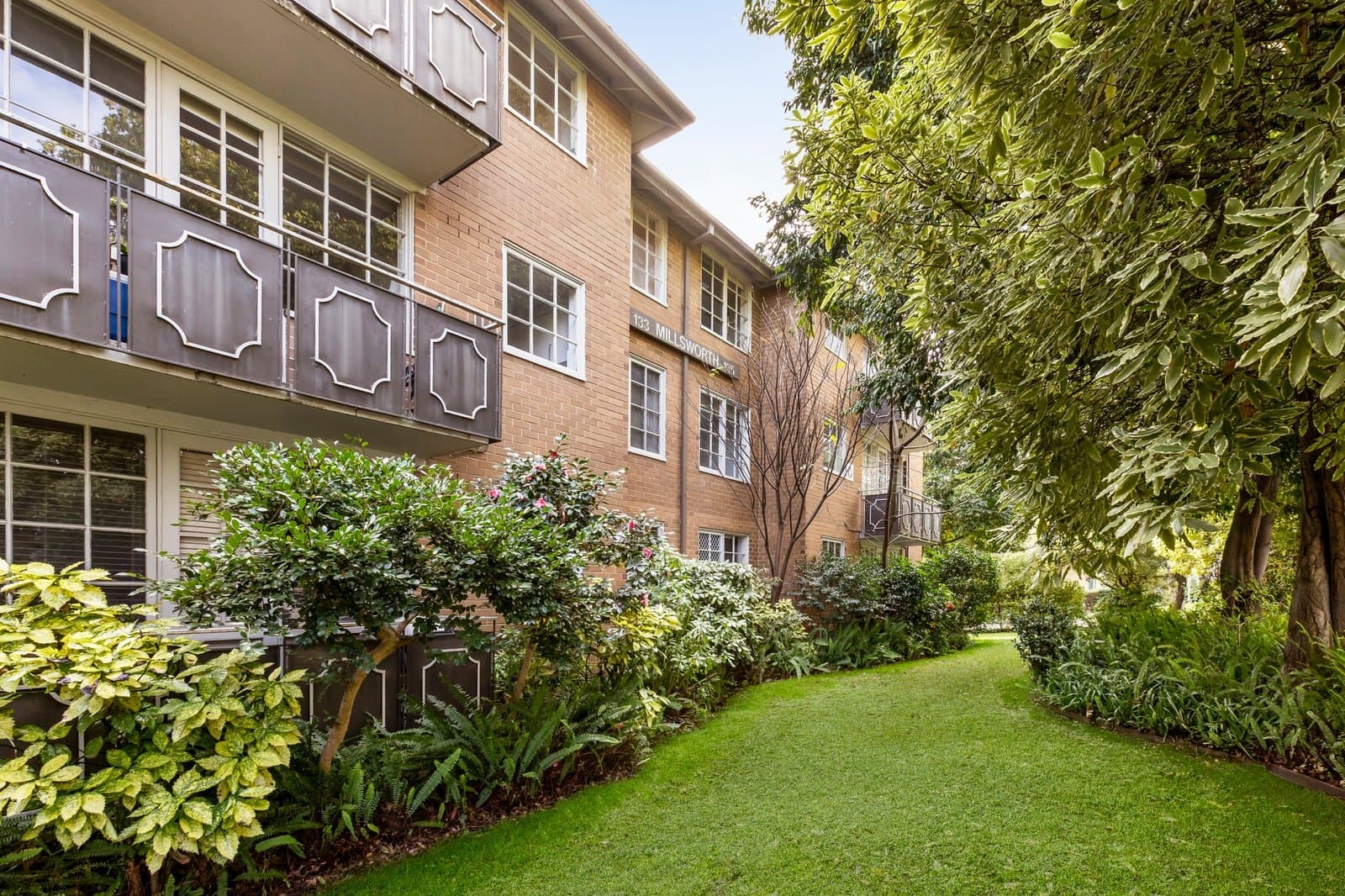 17/133-135 Riversdale Road, Hawthorn - Image 1