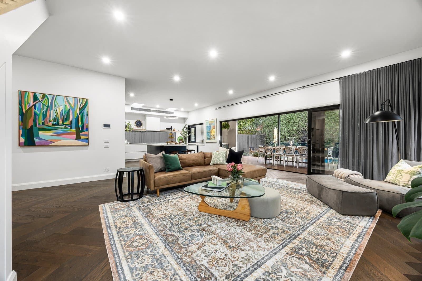 24 Kyarra Road, Glen Iris - Thumbnail 6