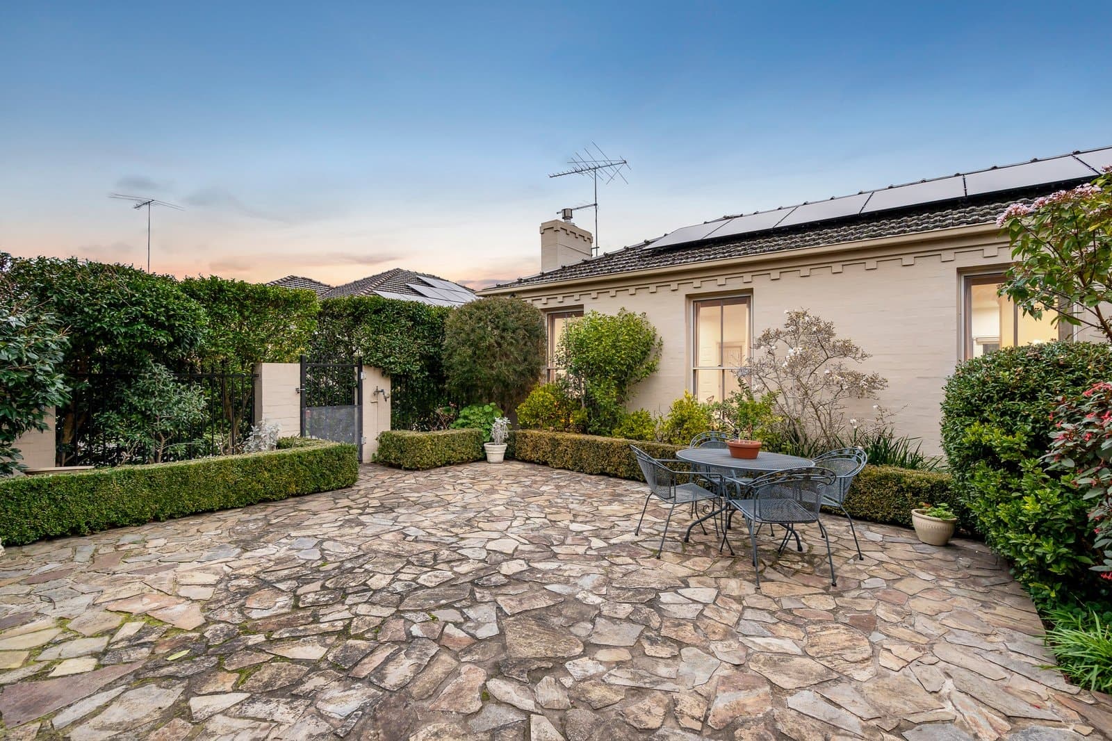 4/645 Burke Road, Camberwell - Image 1