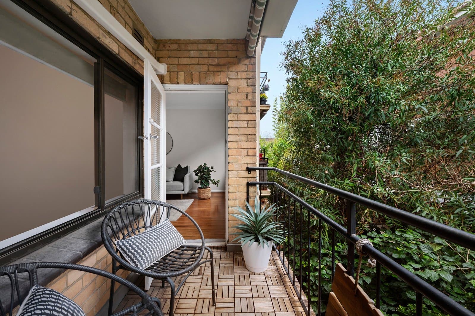 11/289 Barkly Street, St Kilda - Thumbnail 8