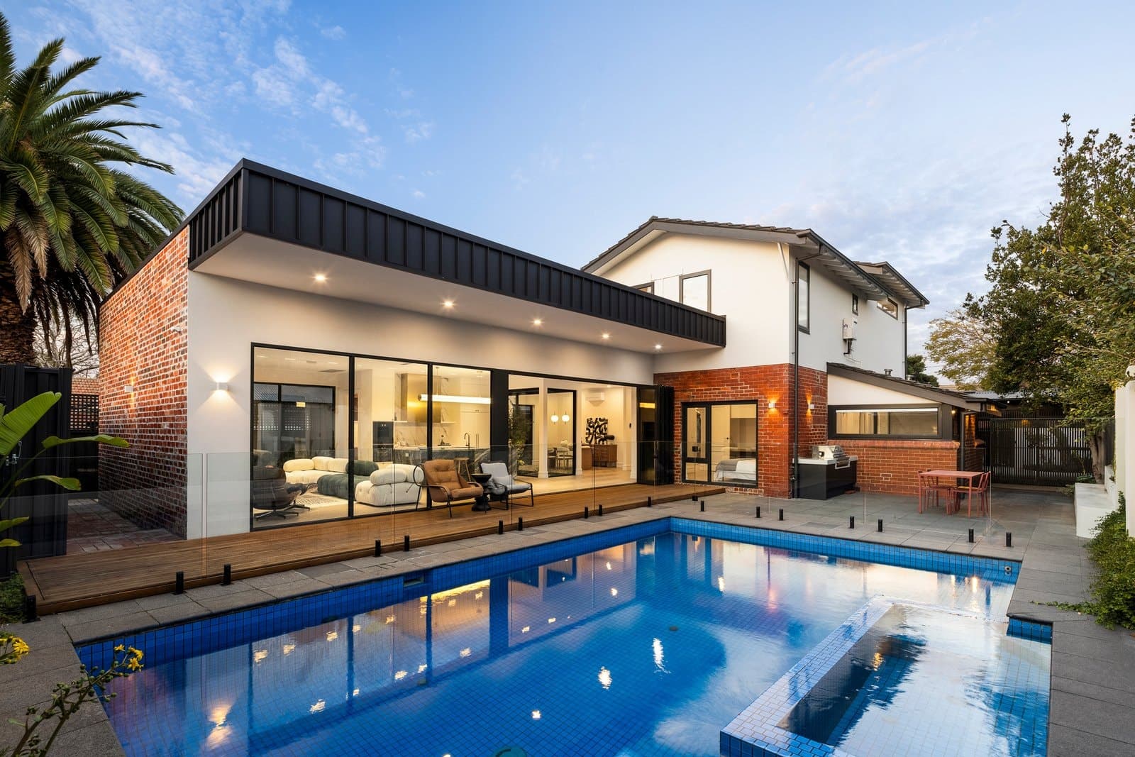 9 Hillcrest Avenue, Brighton - Thumbnail 2