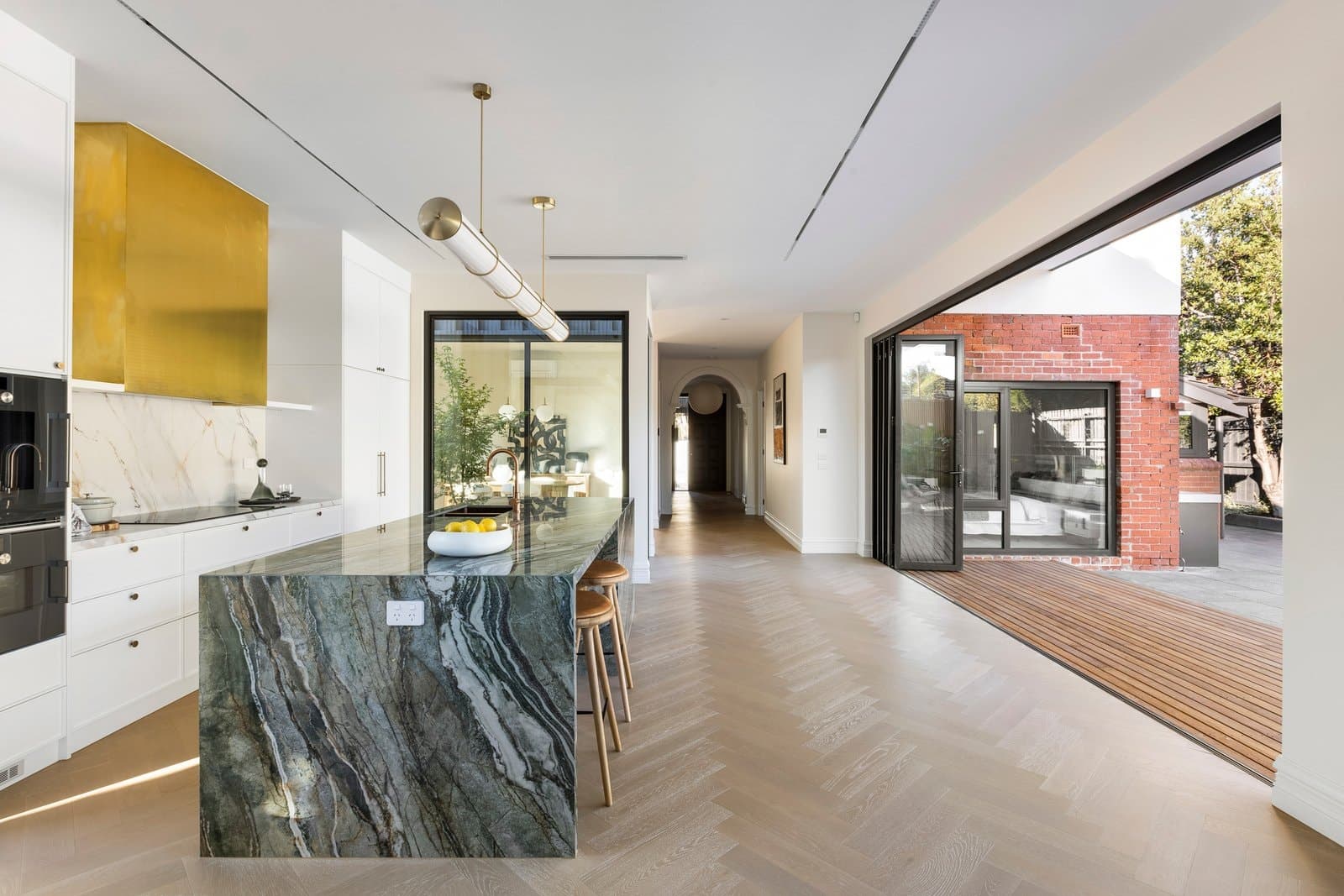 9 Hillcrest Avenue, Brighton - Thumbnail 7