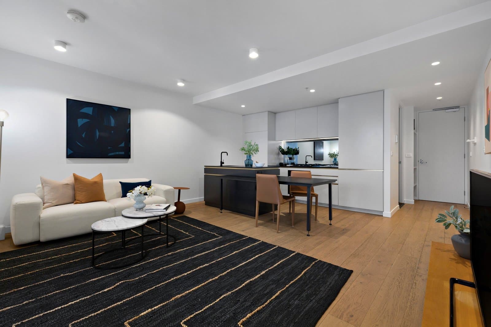 304/244 Dorcas Street, South Melbourne - Thumbnail 2