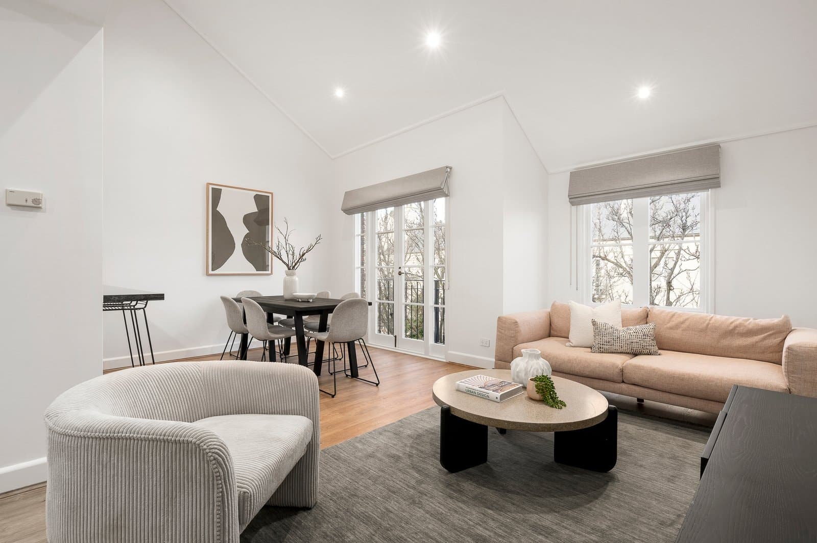 29/211 Wellington Parade South, East Melbourne - Thumbnail 2