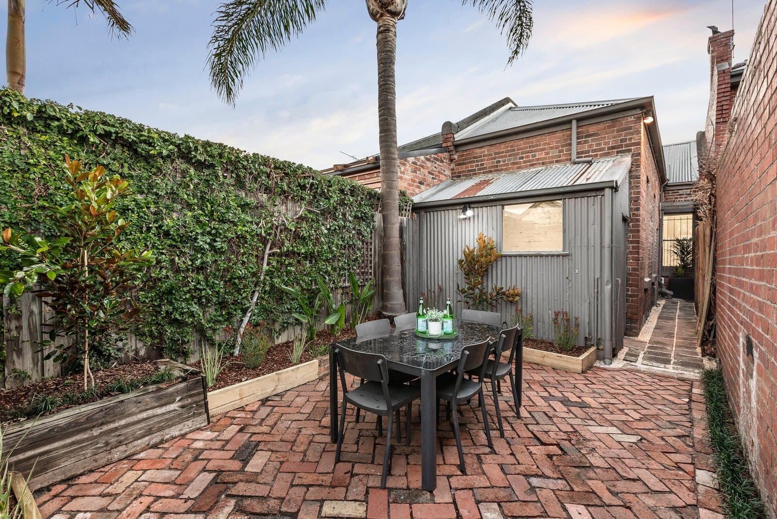 58 Upton Road, Windsor - Thumbnail 3