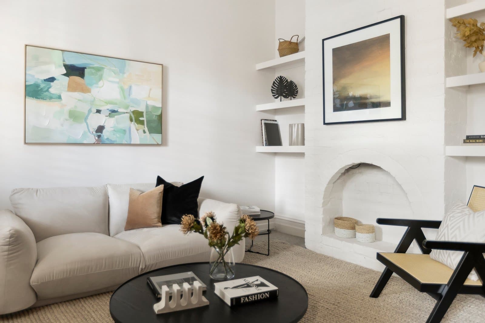 58 Upton Road, Windsor - Thumbnail 4