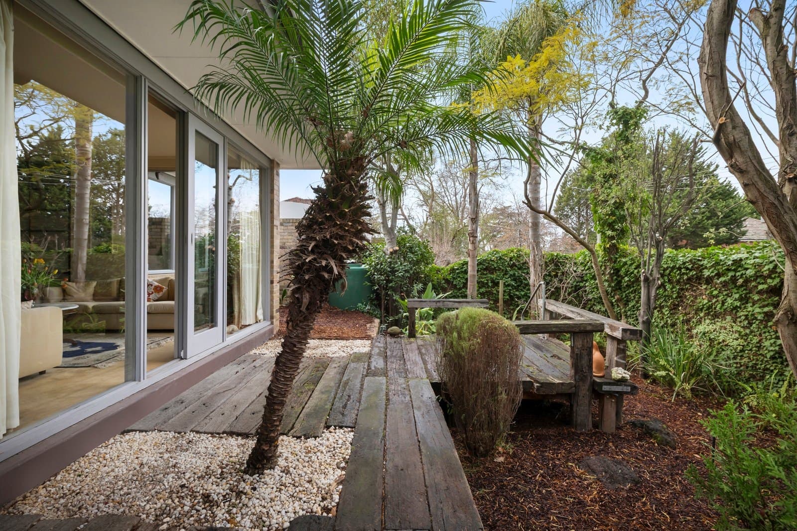 6 Rockingham Street, Kew - Thumbnail 2