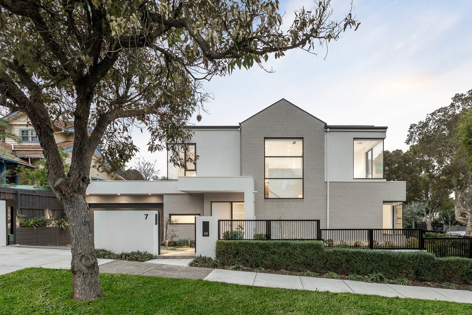 7 Elwood Street, Surrey Hills - Image 1