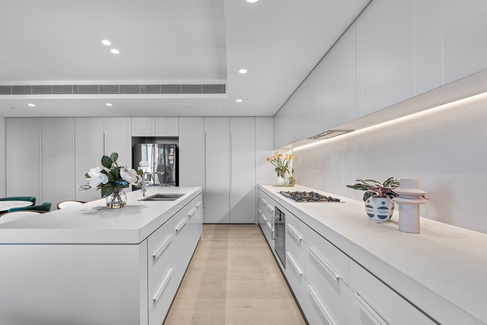 1204/1 Almeida Crescent, South Yarra - Thumbnail 6