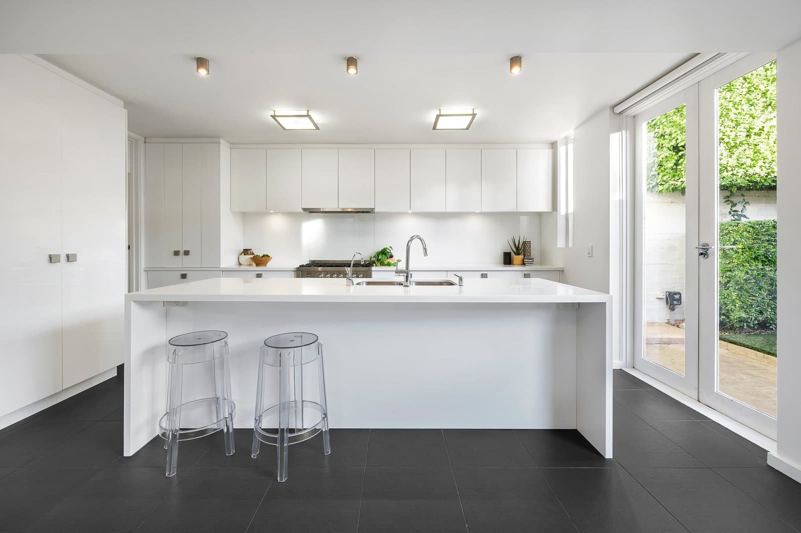 11 Myoora Road, Toorak - Thumbnail 5