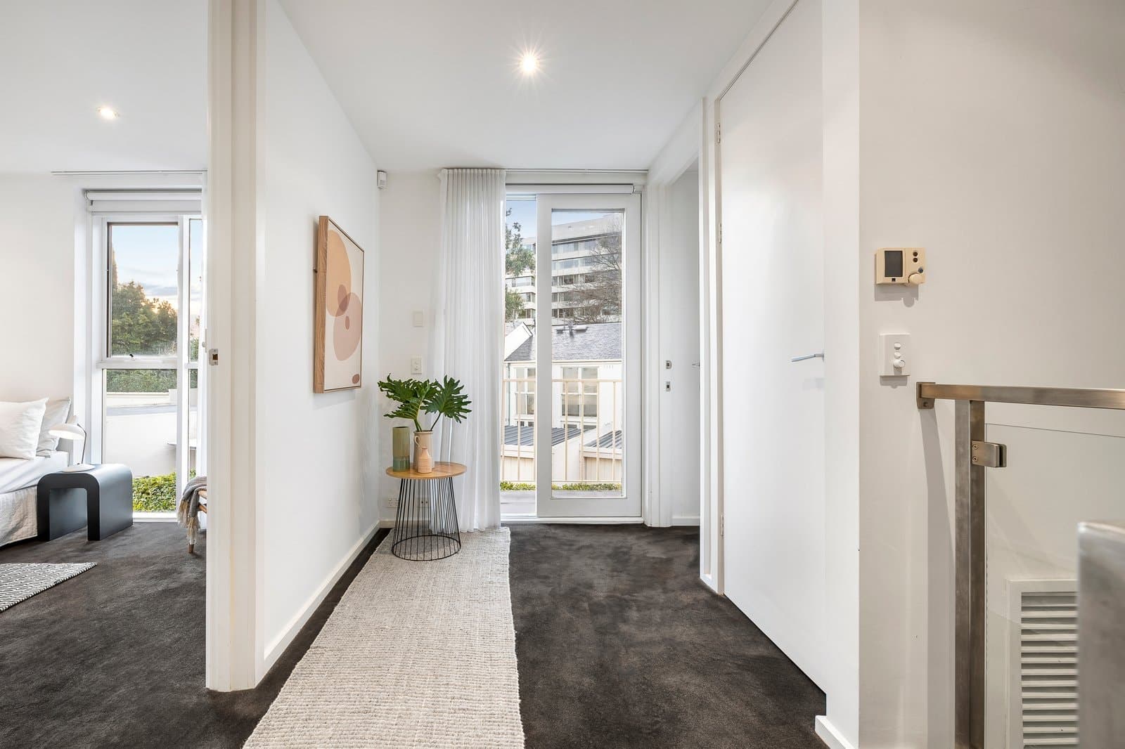 11 Myoora Road, Toorak - Thumbnail 7