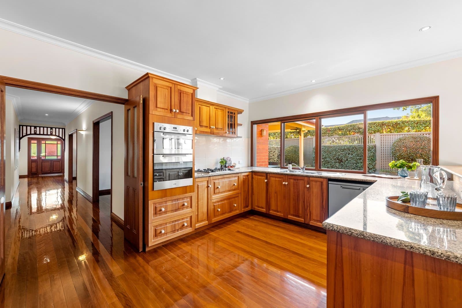 49 Kennealy Street, Surrey Hills - Thumbnail 4