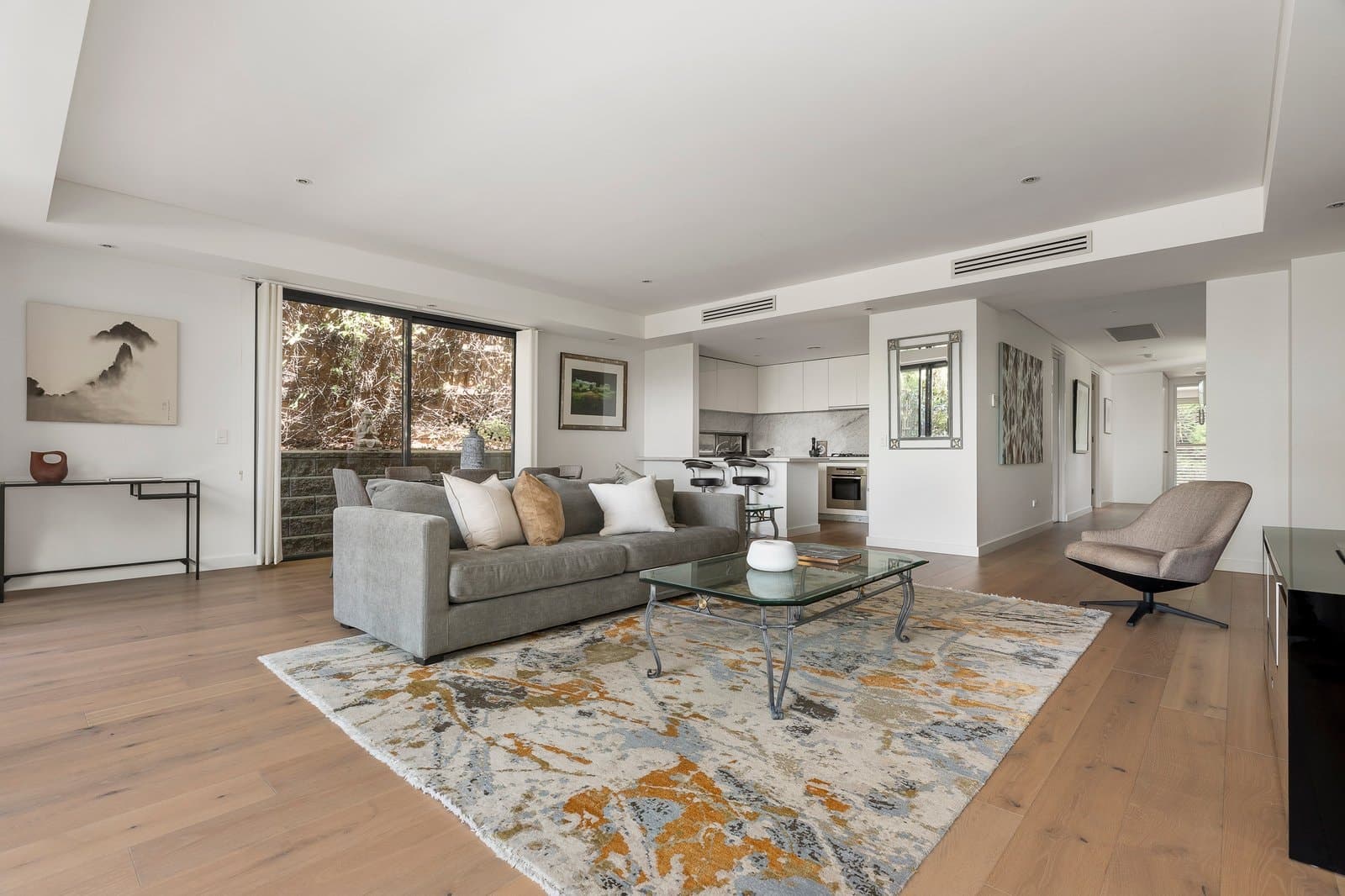 1/245 Kooyong Road, Toorak - Thumbnail 2