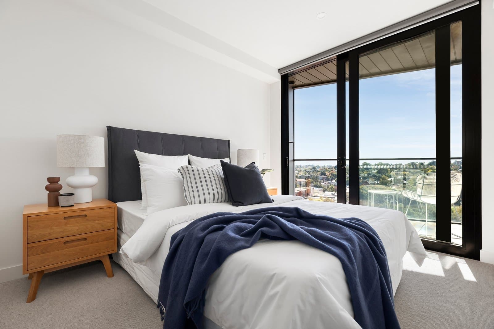 902/10 Lilydale Grove, Hawthorn East - Thumbnail 4