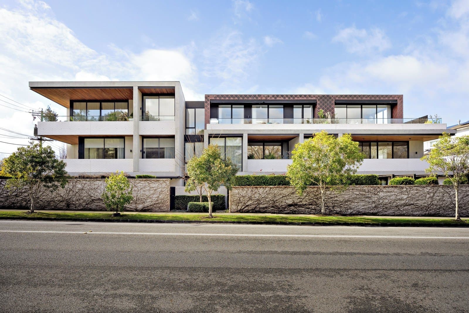 Penthouse 2A Nyora Street, Malvern East - Image 1