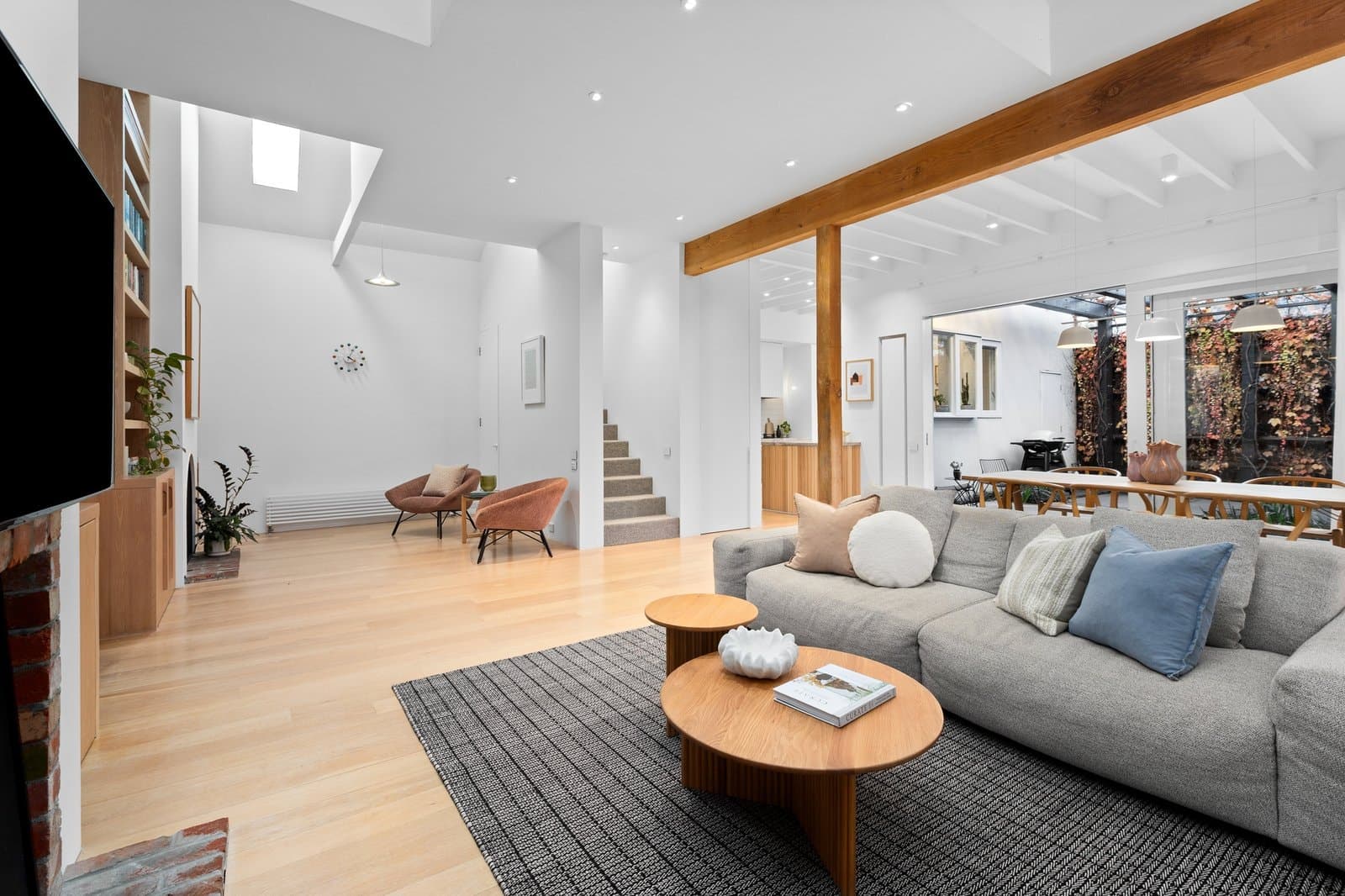 6 Nelson Place, South Melbourne - Thumbnail 2
