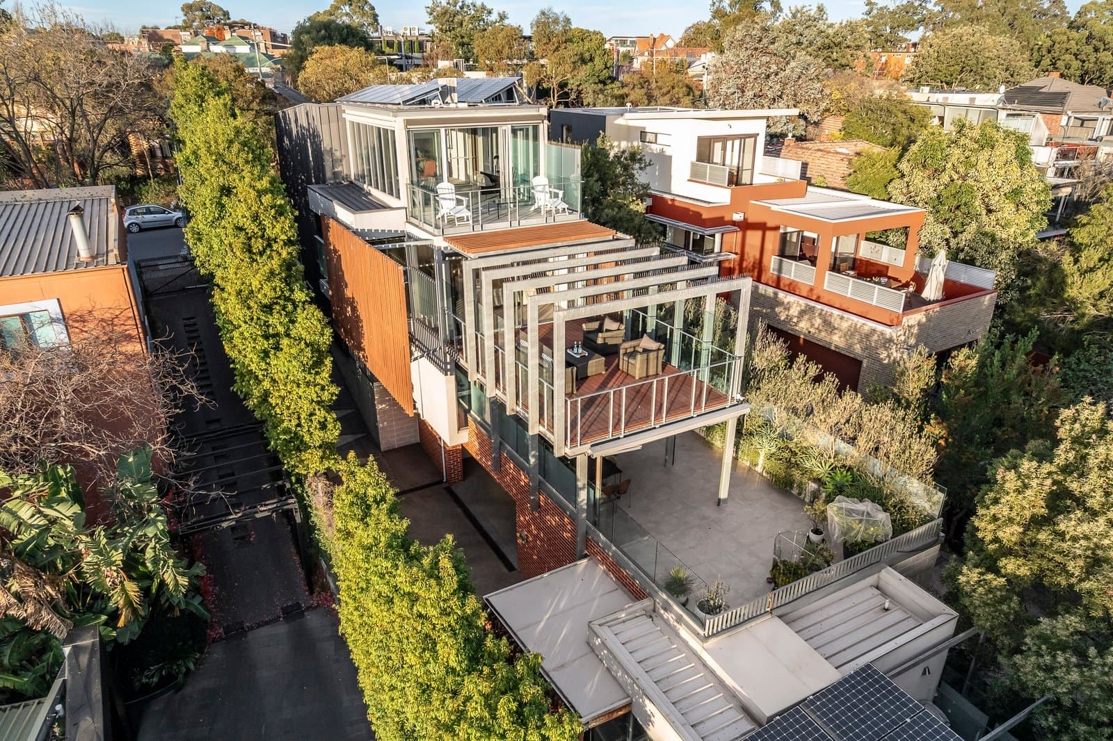 1/10 Harrison Crescent, Hawthorn - Image 1